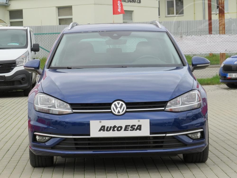 2018 Volkswagen Golf - 2