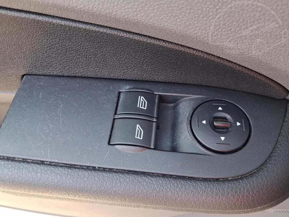 2010 Ford FOCUS - 12