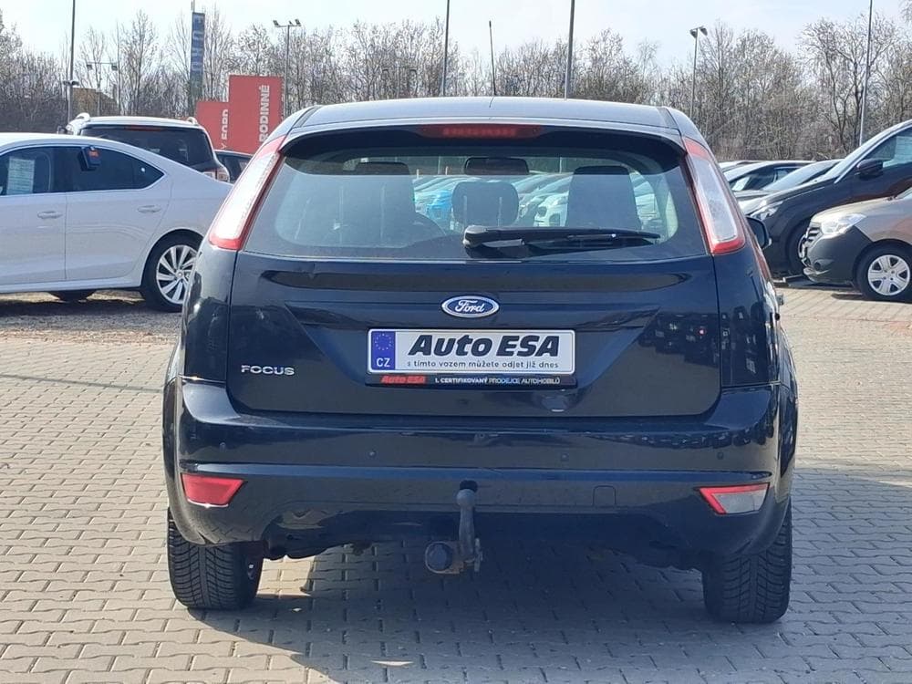 2010 Ford FOCUS - 5