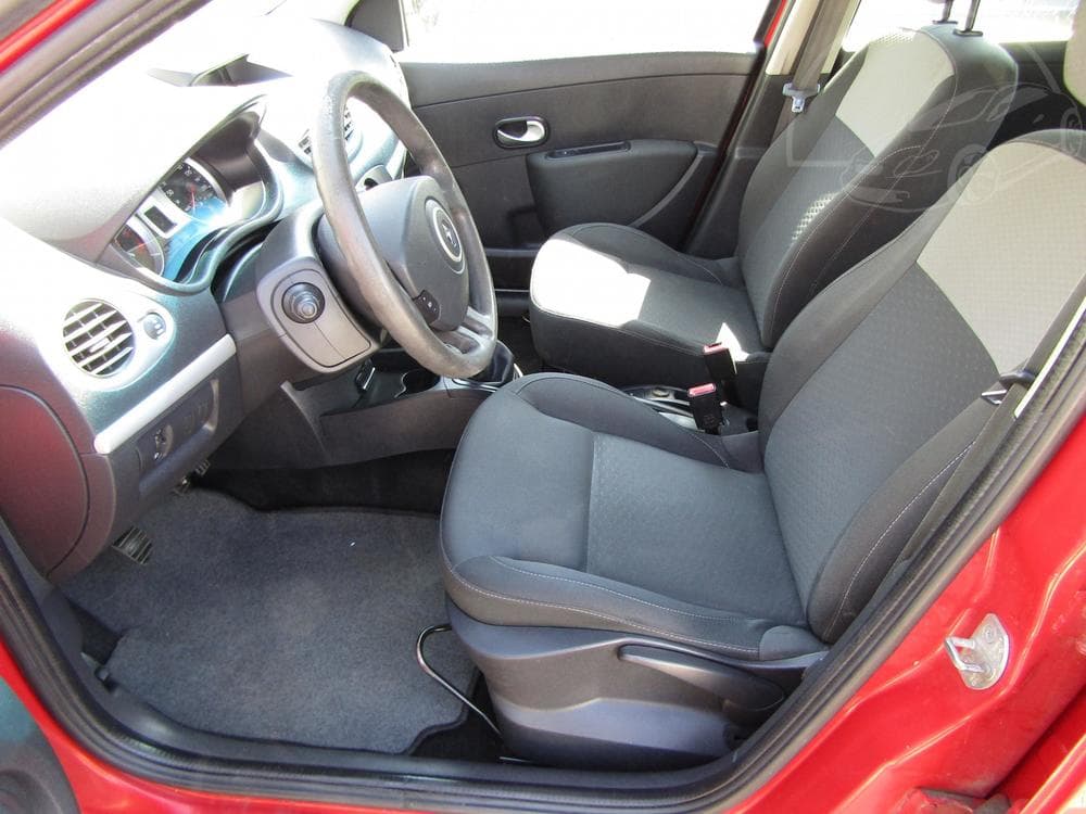 2009 Renault CLIO - 9