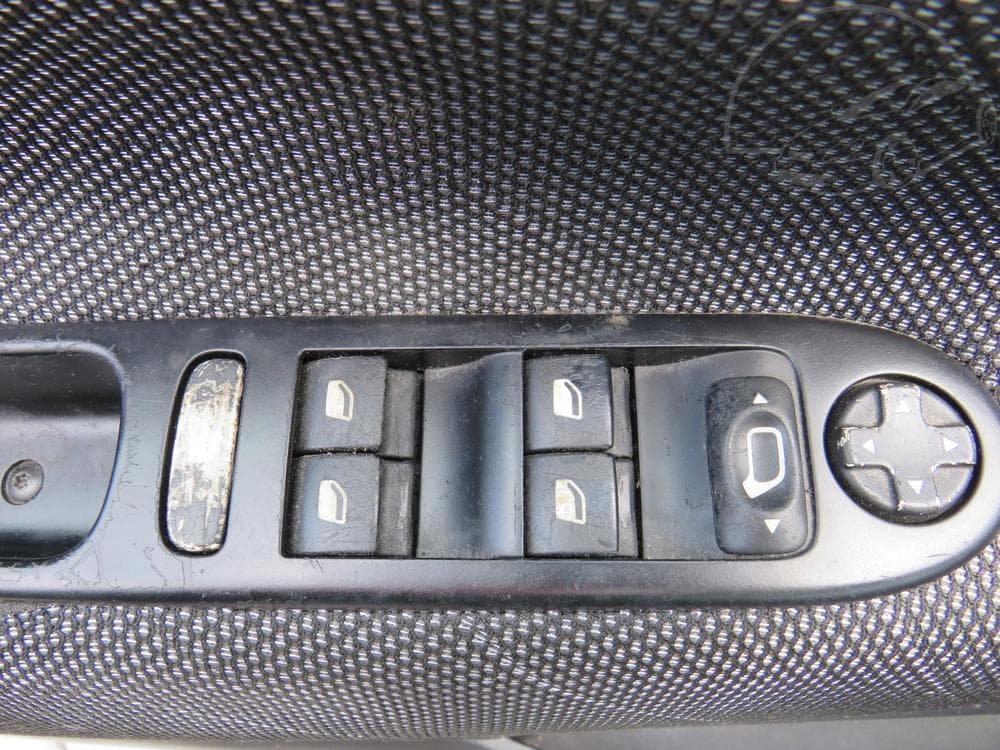 2008 Peugeot 207 - 11