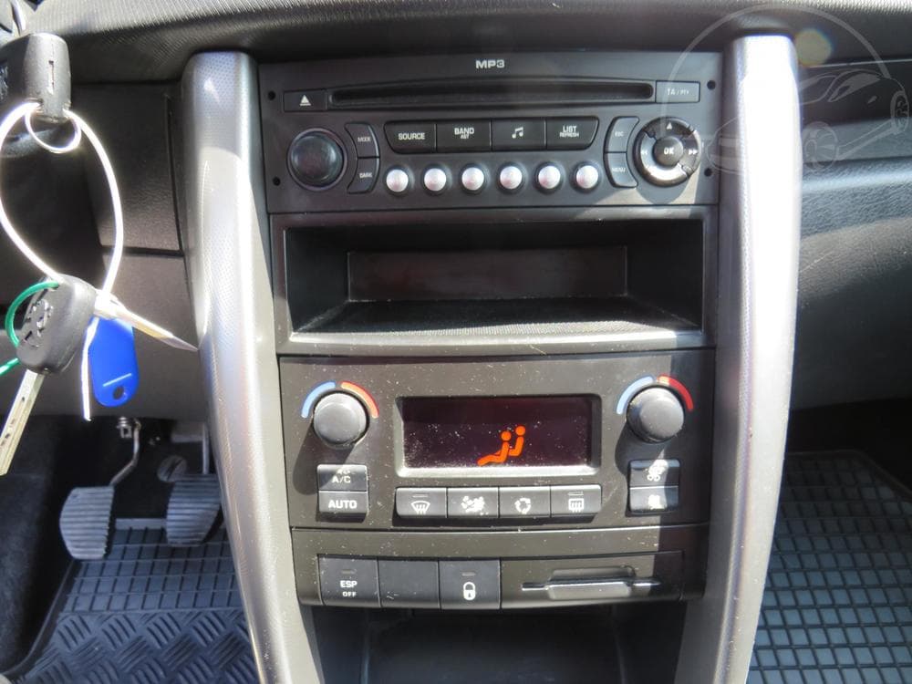 2008 Peugeot 207 - 14