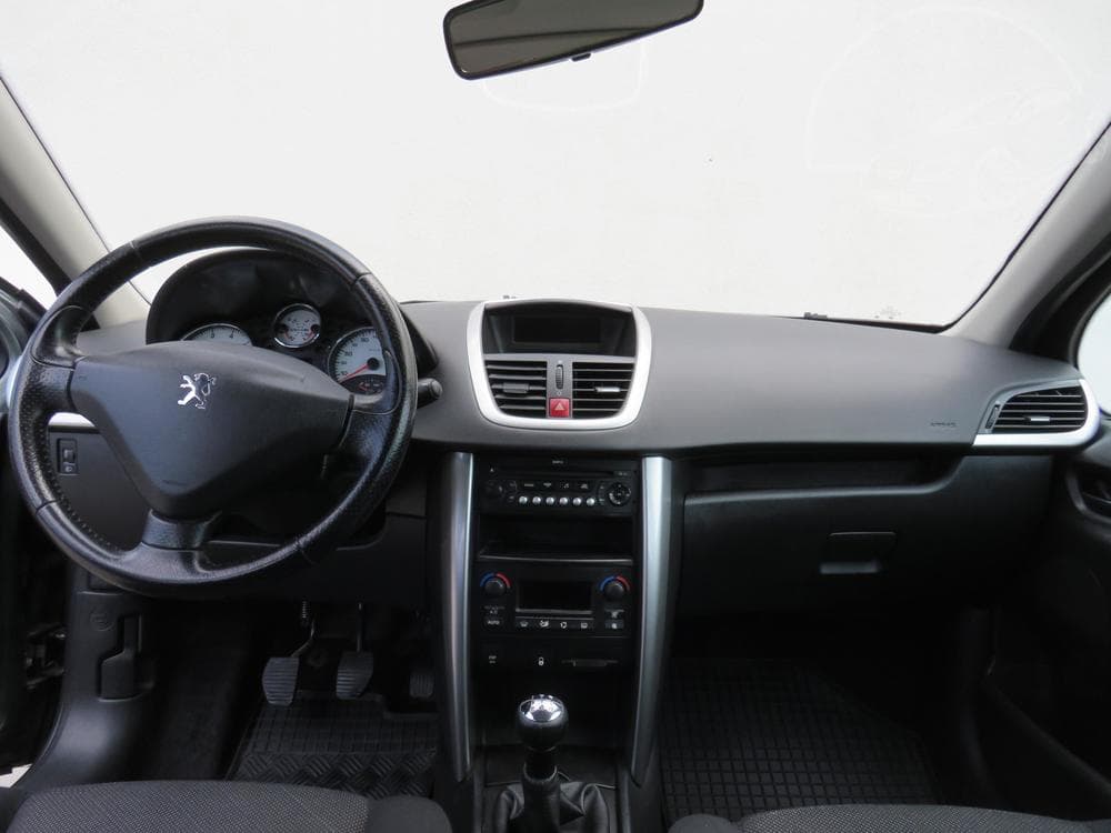 2008 Peugeot 207 - 7