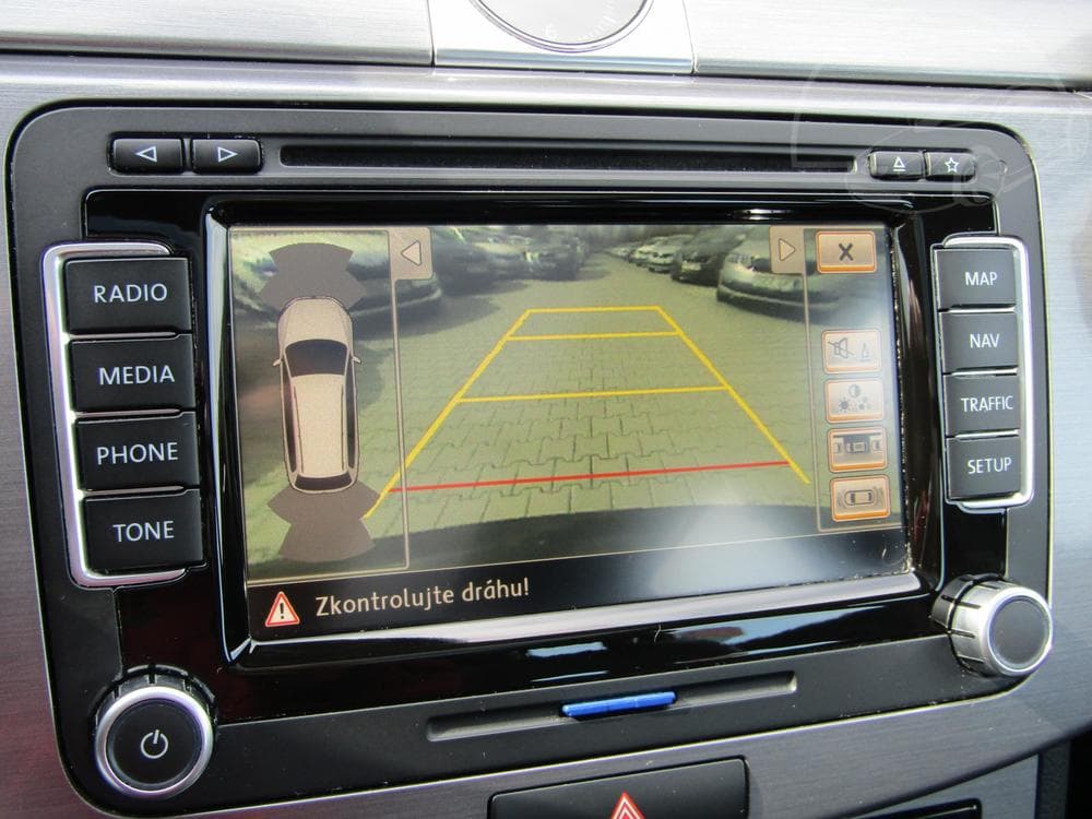 2014 Volkswagen PASSAT - 25