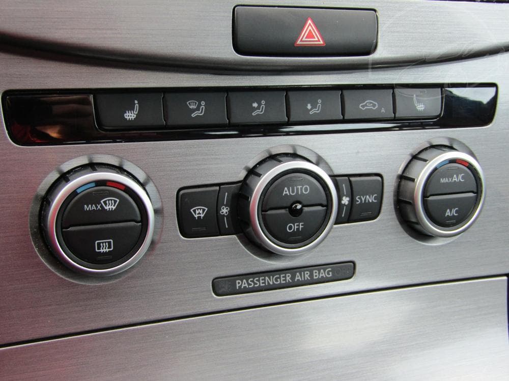 2014 Volkswagen PASSAT - 27