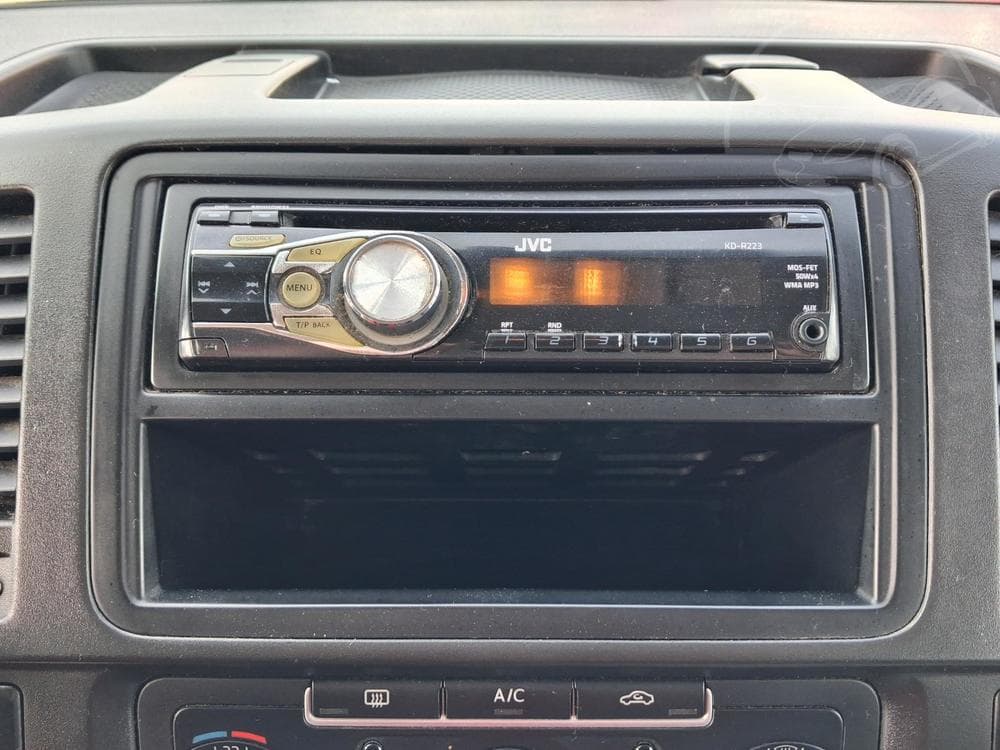 2013 Volkswagen Transporter - 15