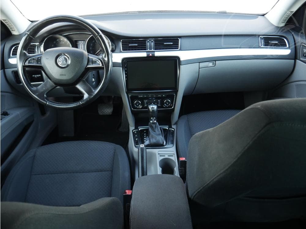 2013 Škoda SUPERB - 8