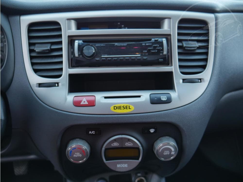 2007 Kia RIO - 11