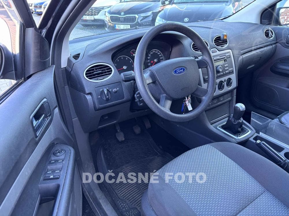 2006 Ford FOCUS - 3