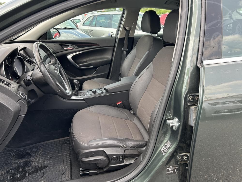 2009 Opel INSIGNIA - 9