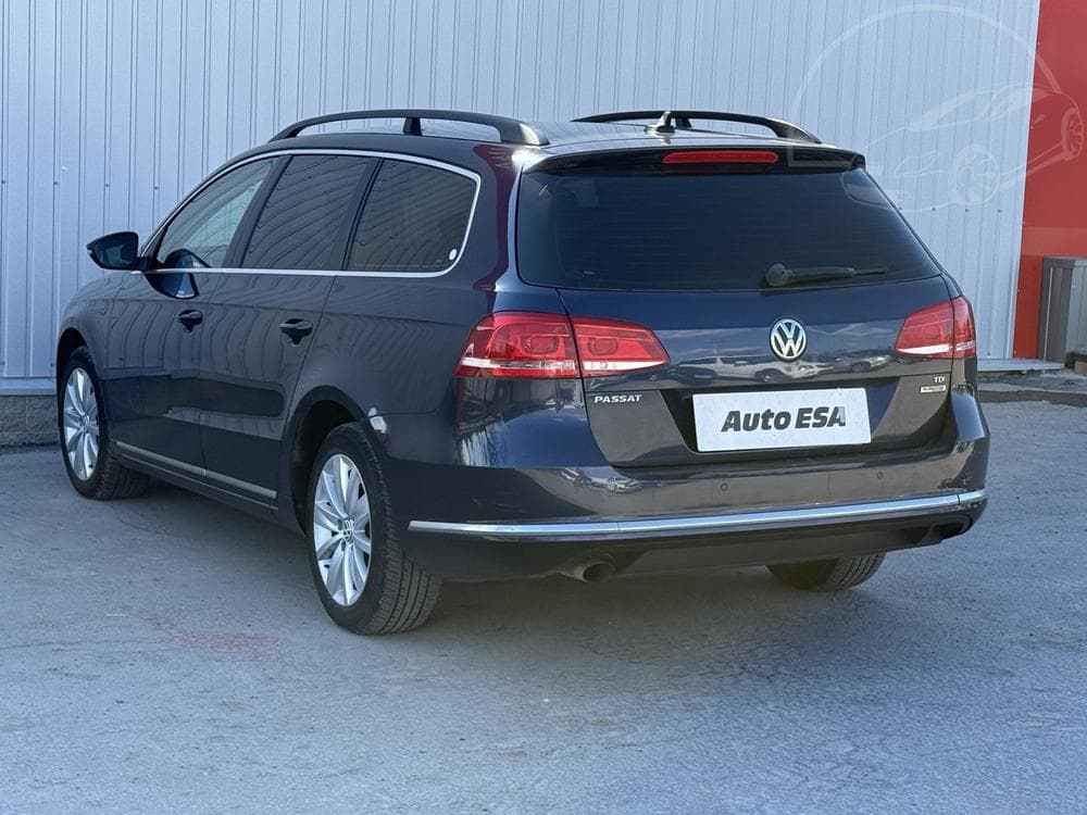 2013 Volkswagen PASSAT - 6