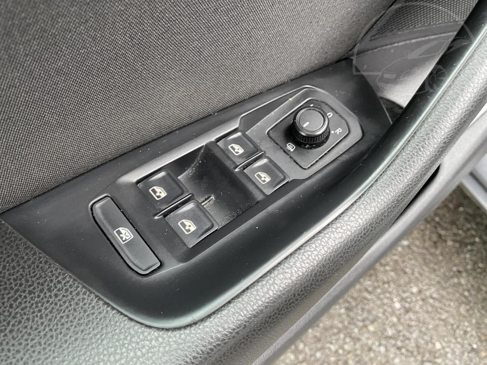 2015 Volkswagen PASSAT - 13