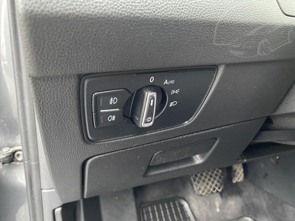 2015 Volkswagen PASSAT - 16