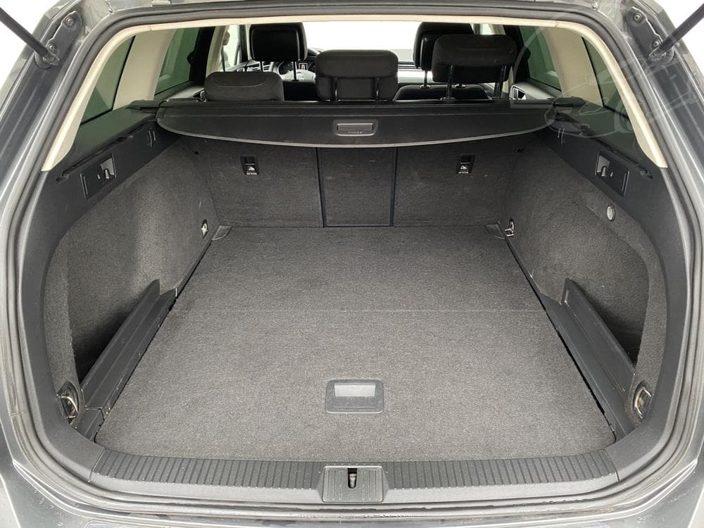 2015 Volkswagen PASSAT - 7