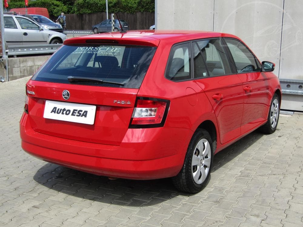 2015 Škoda FABIA - 7