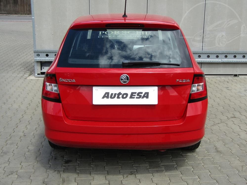 2015 Škoda FABIA - 9