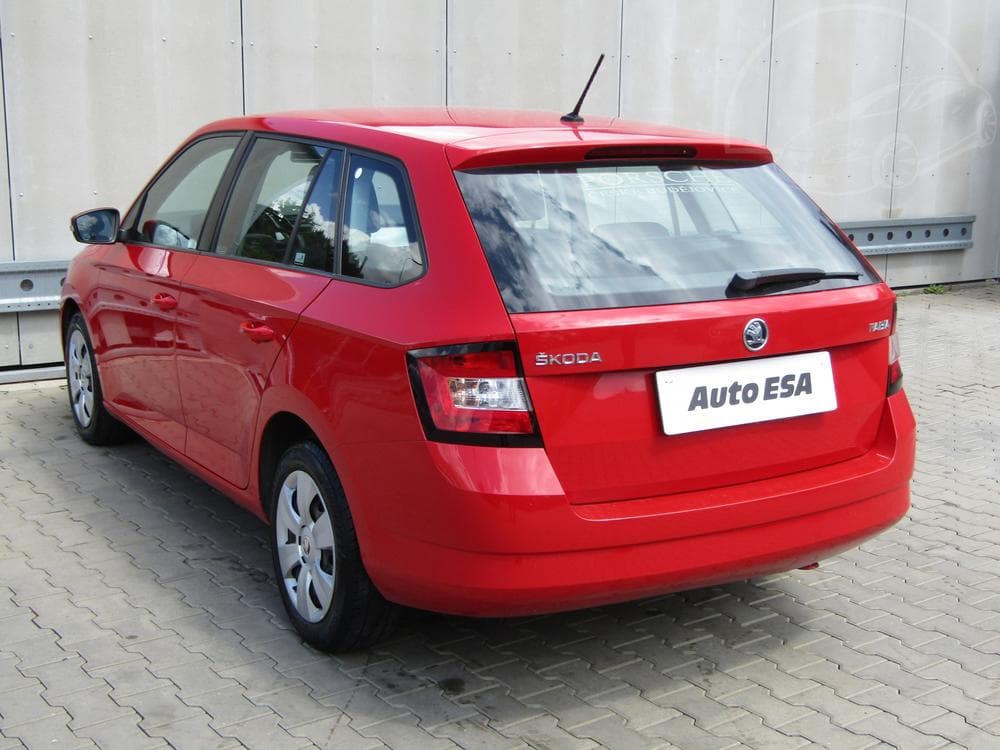 2015 Škoda FABIA - 11