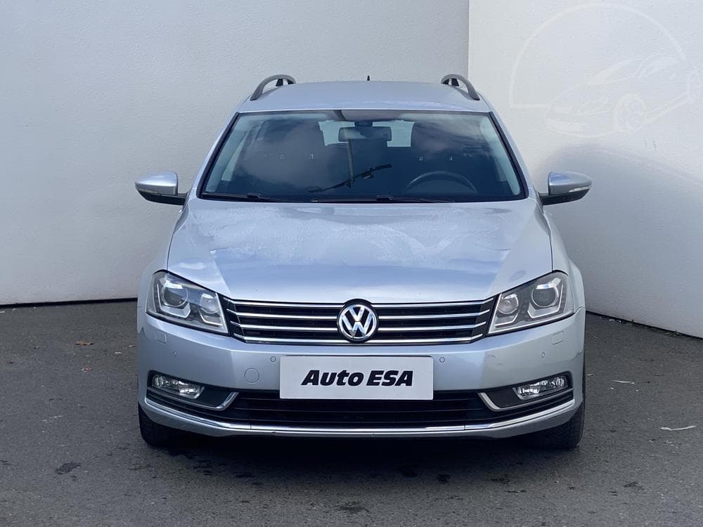 2012 Volkswagen PASSAT - 2