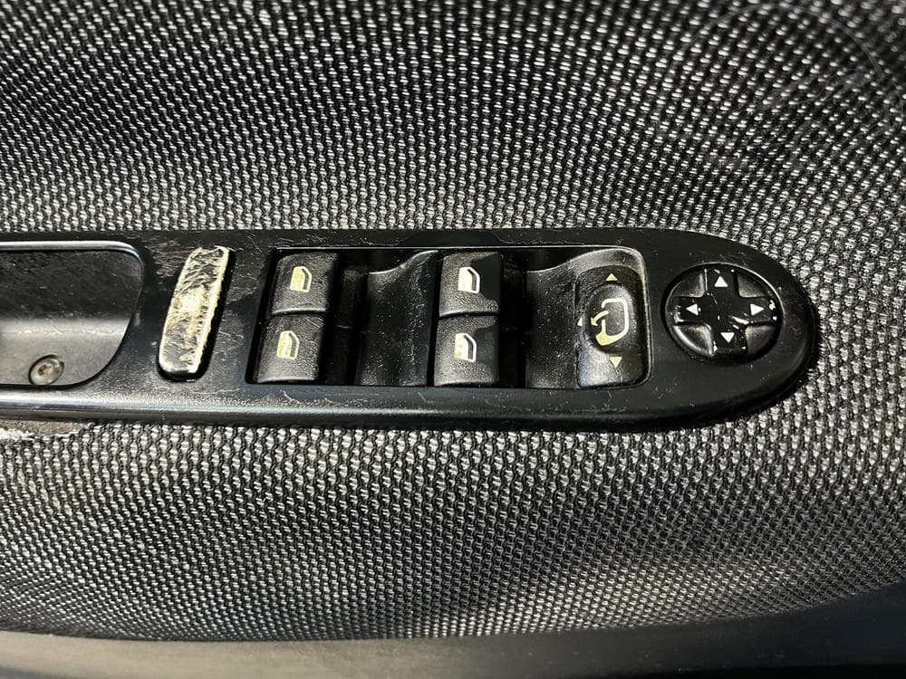 2007 Peugeot 207 - 12