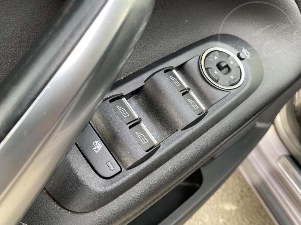 2012 Ford MONDEO - 13