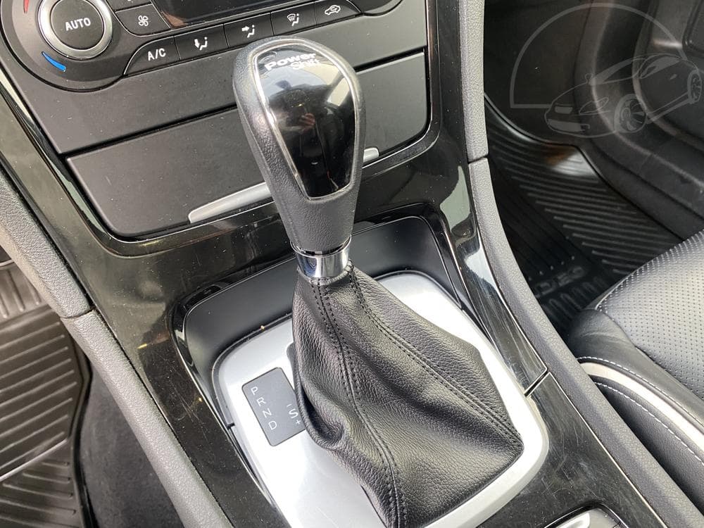 2012 Ford MONDEO - 16