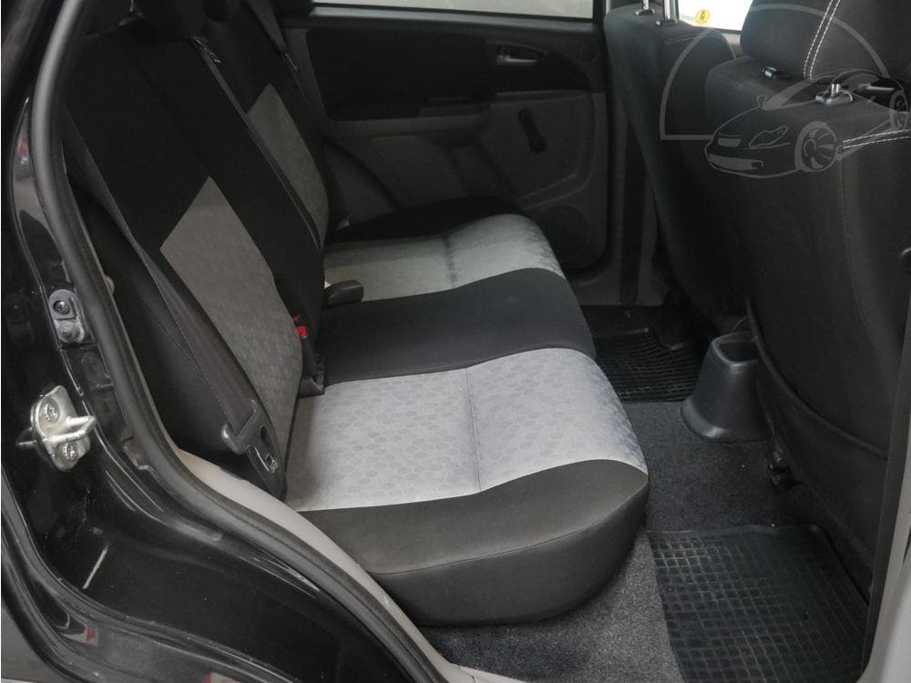 2013 Suzuki SX4 - 11