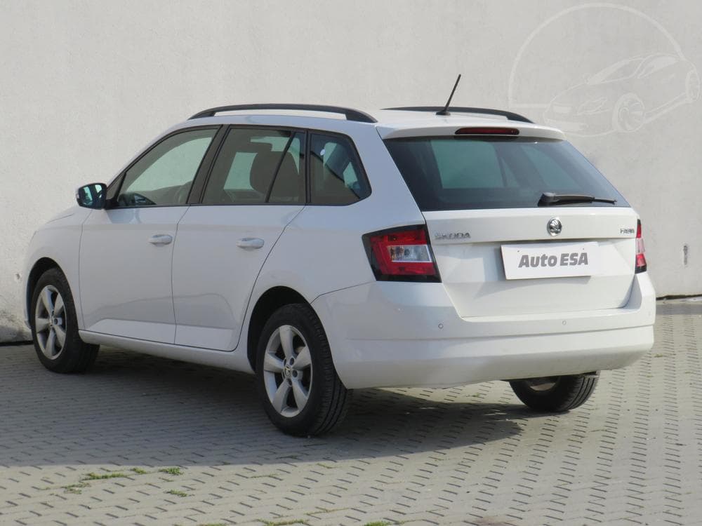 2015 Škoda FABIA - 11