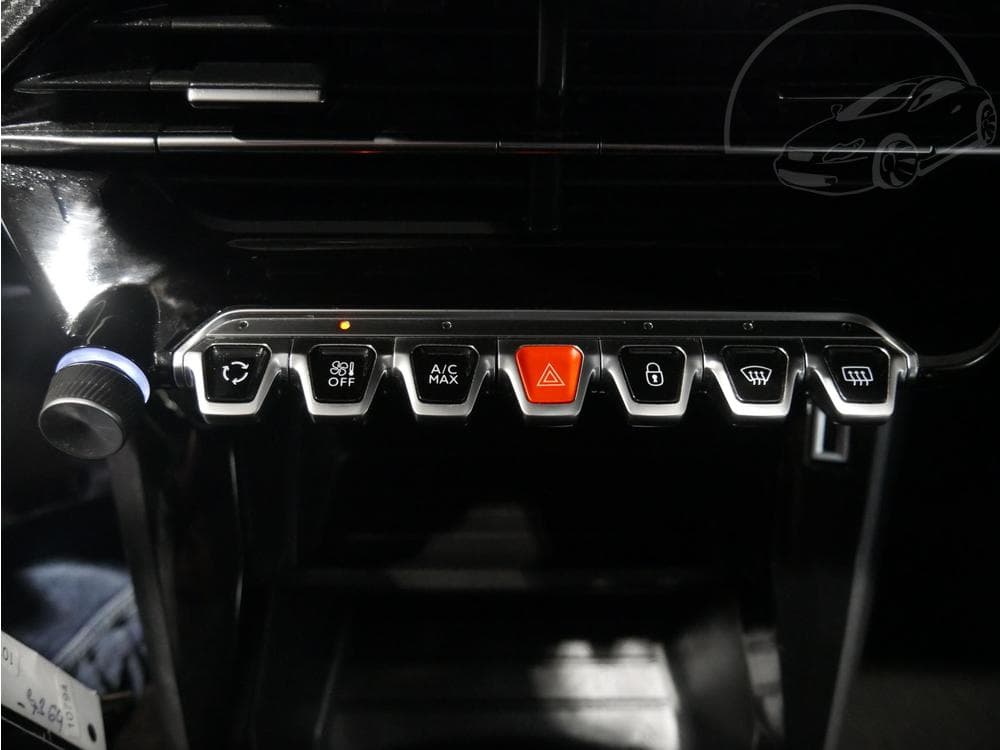 2020 Peugeot 2008 - 31
