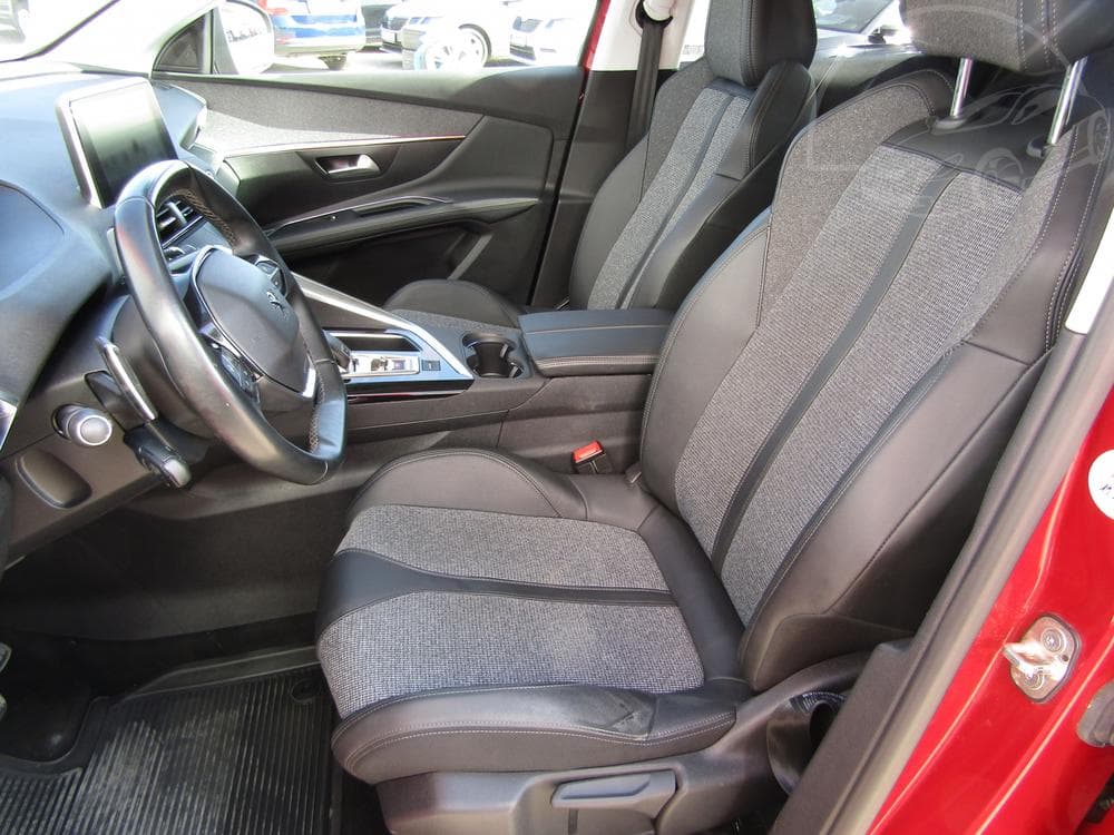 2019 Peugeot 3008 - 9