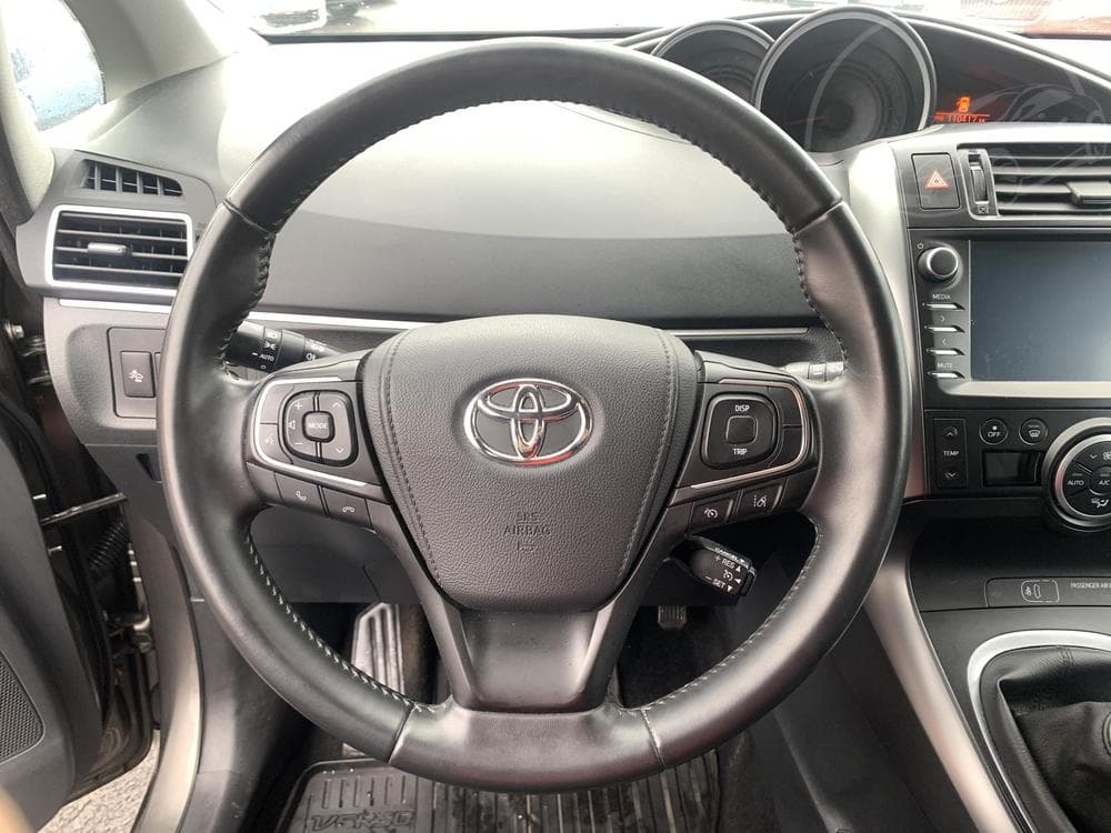 2016 Toyota Verso - 13