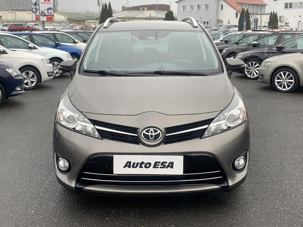 2016 Toyota Verso - 2