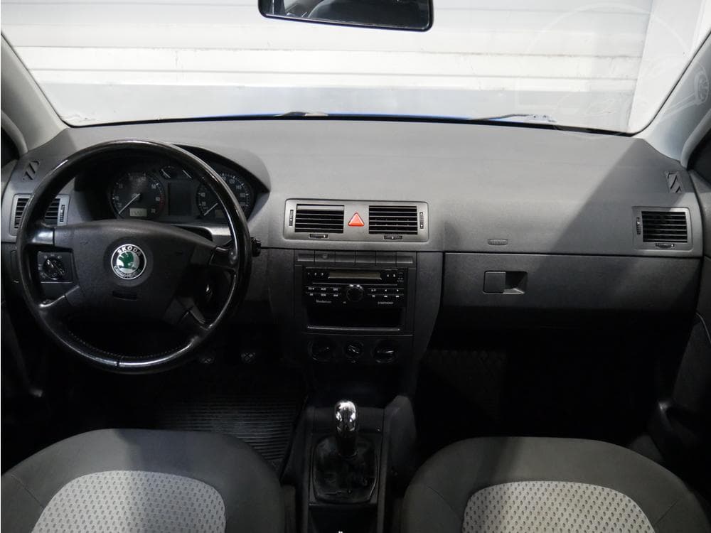 2003 Škoda FABIA - 8