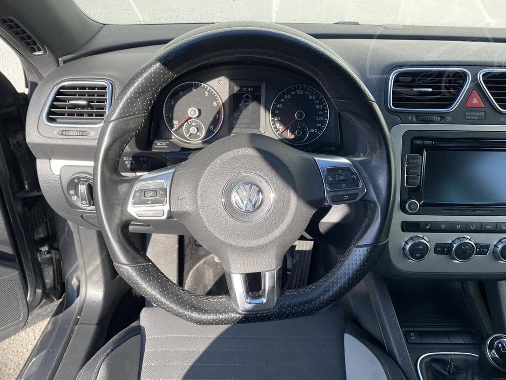 2013 Volkswagen Scirocco - 11