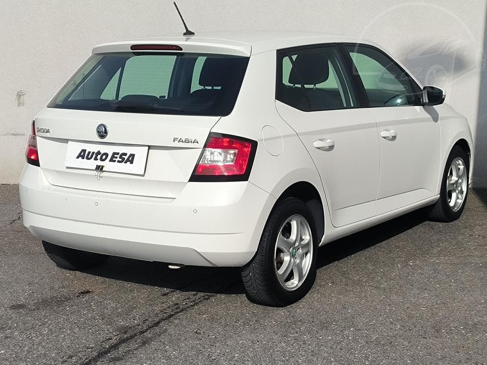 2016 Škoda FABIA - 7