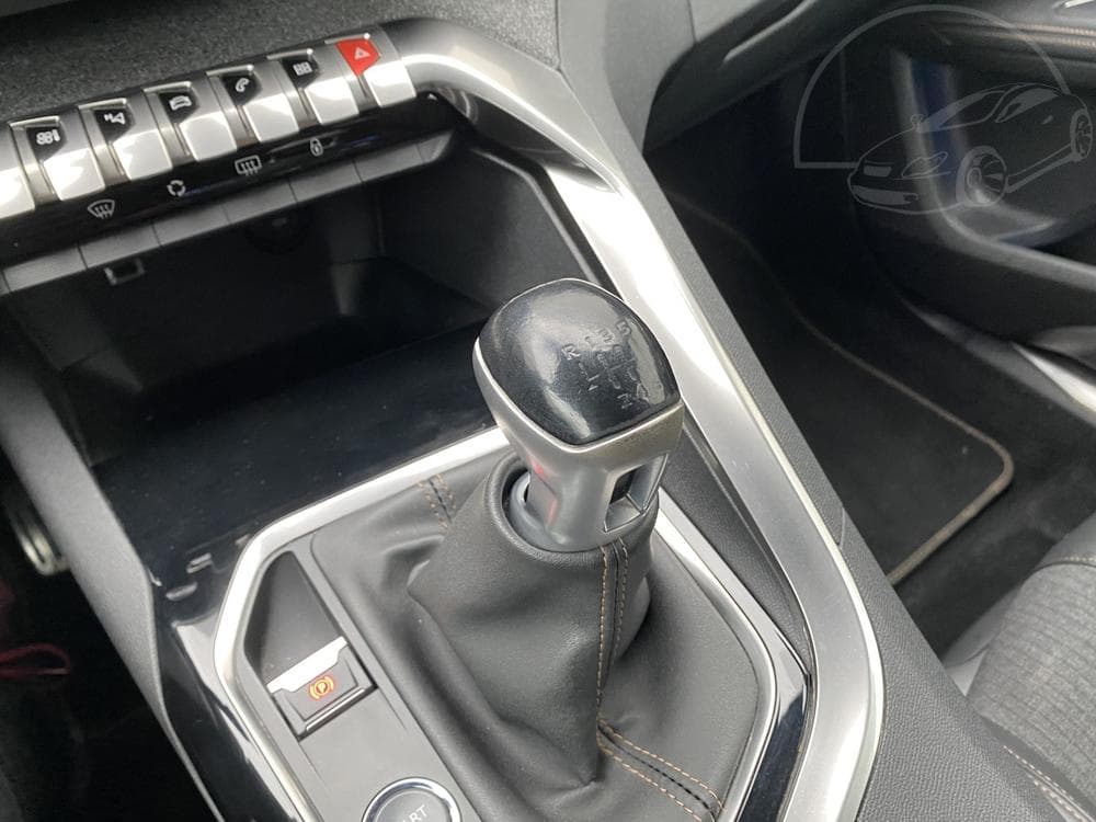 2018 Peugeot 5008 - 43