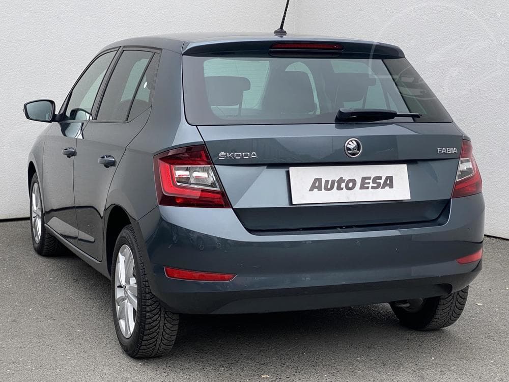 2019 Škoda FABIA - 16