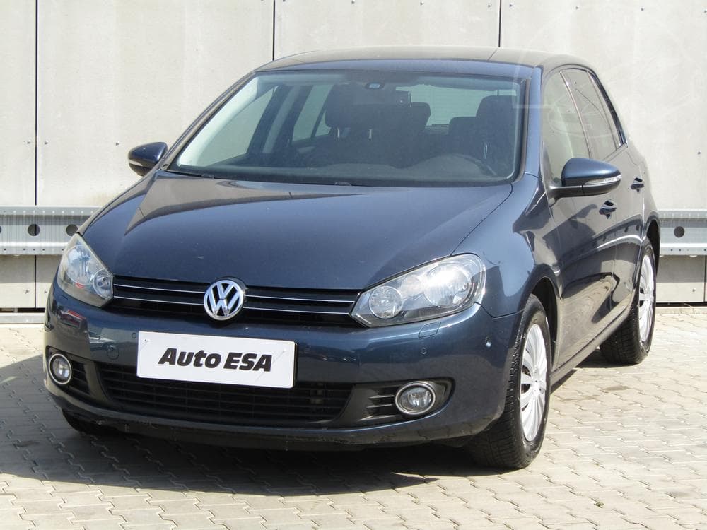 2010 Volkswagen GOLF - 9