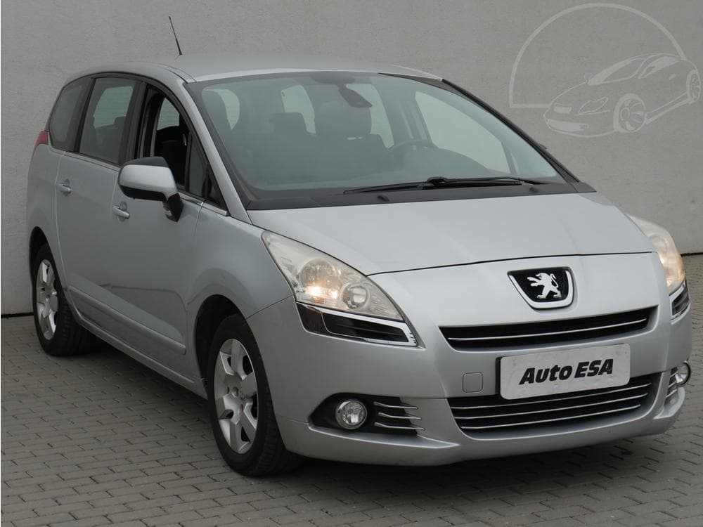 2010 Peugeot 5008