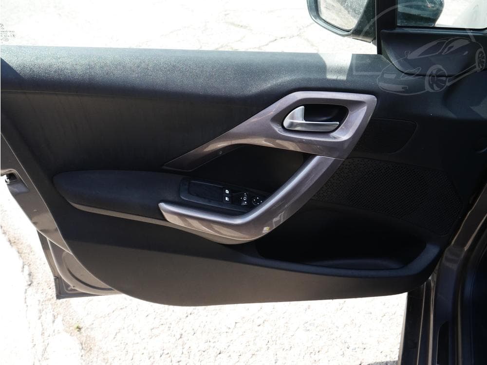 2015 Peugeot 2008 - 16