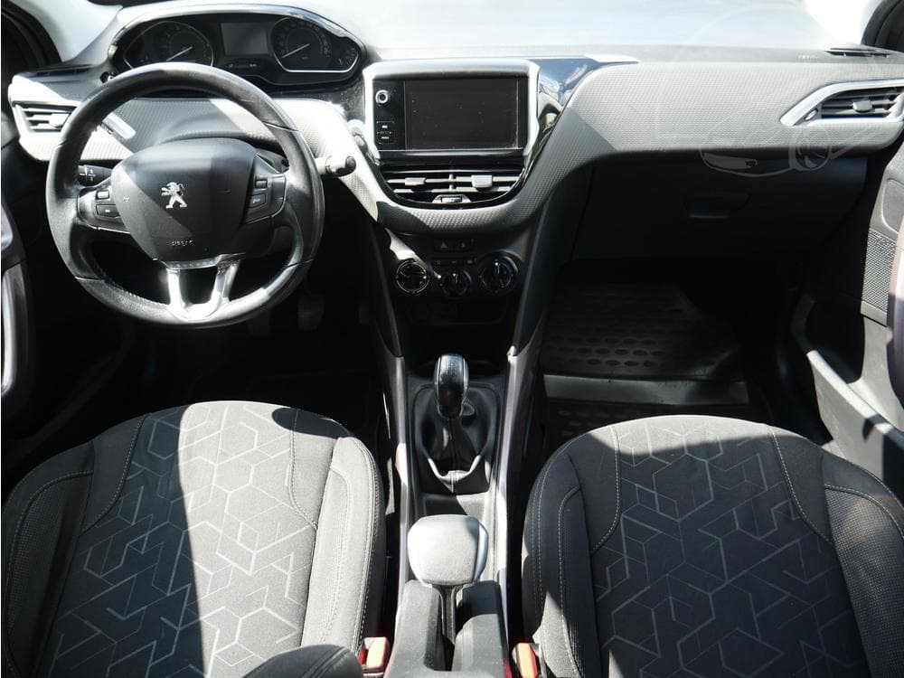2015 Peugeot 2008 - 8