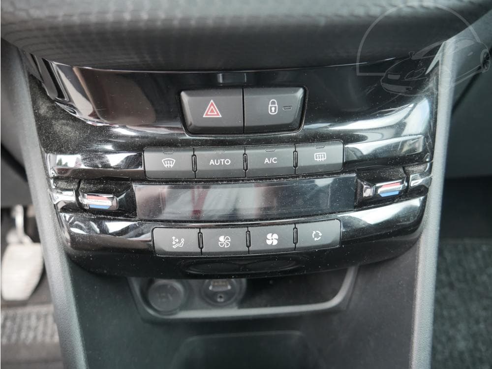 2015 Peugeot 2008 - 15