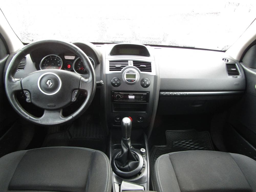 2009 Renault MEGANE - 8