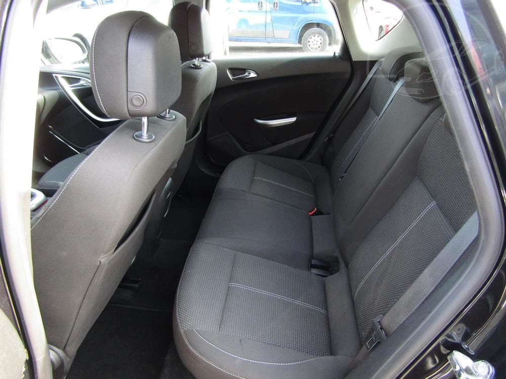 2013 Opel ASTRA - 10