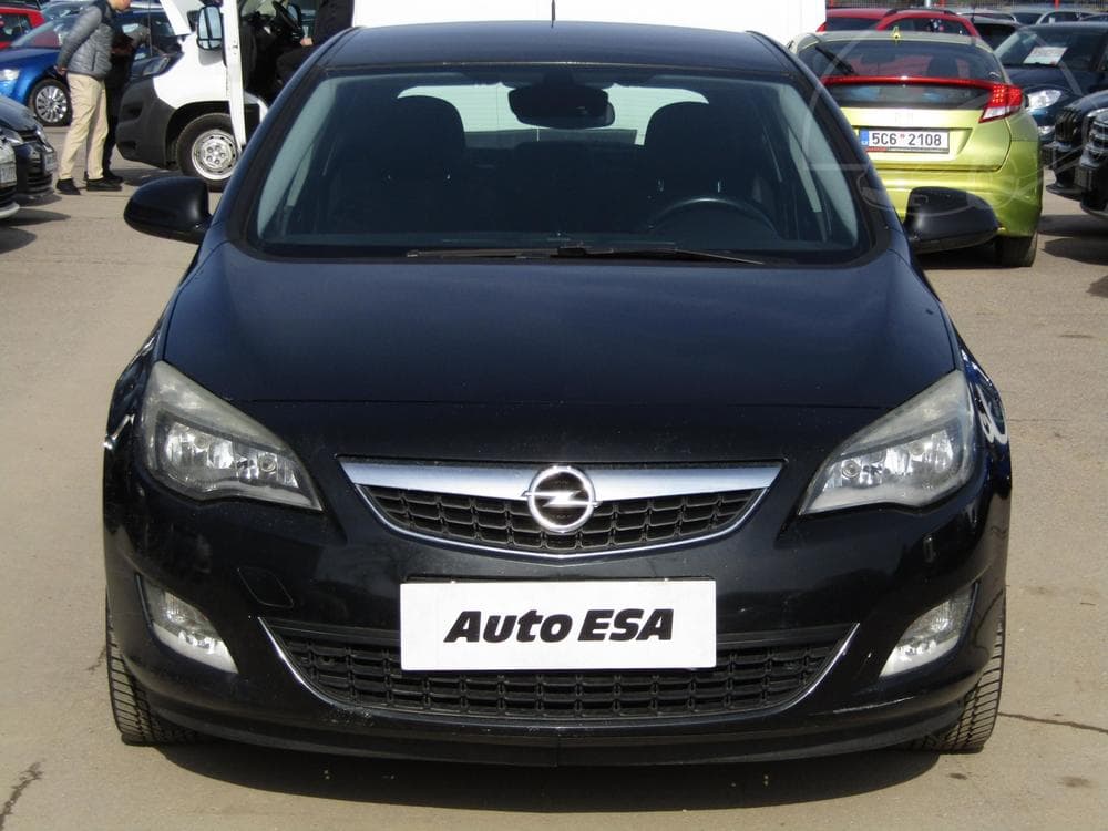 2013 Opel ASTRA - 2