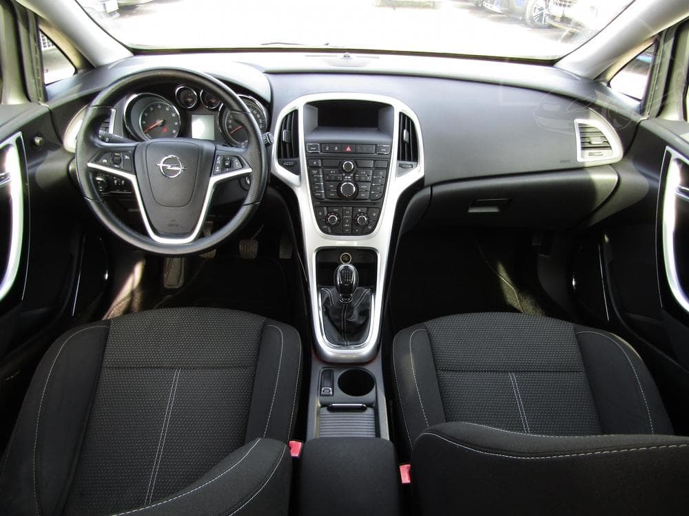 2013 Opel ASTRA - 8