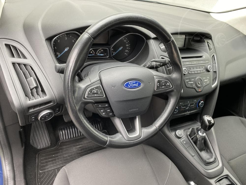 2015 Ford FOCUS - 23