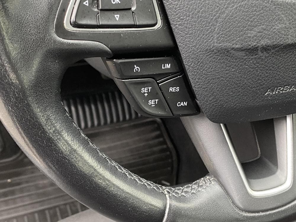 2015 Ford FOCUS - 25