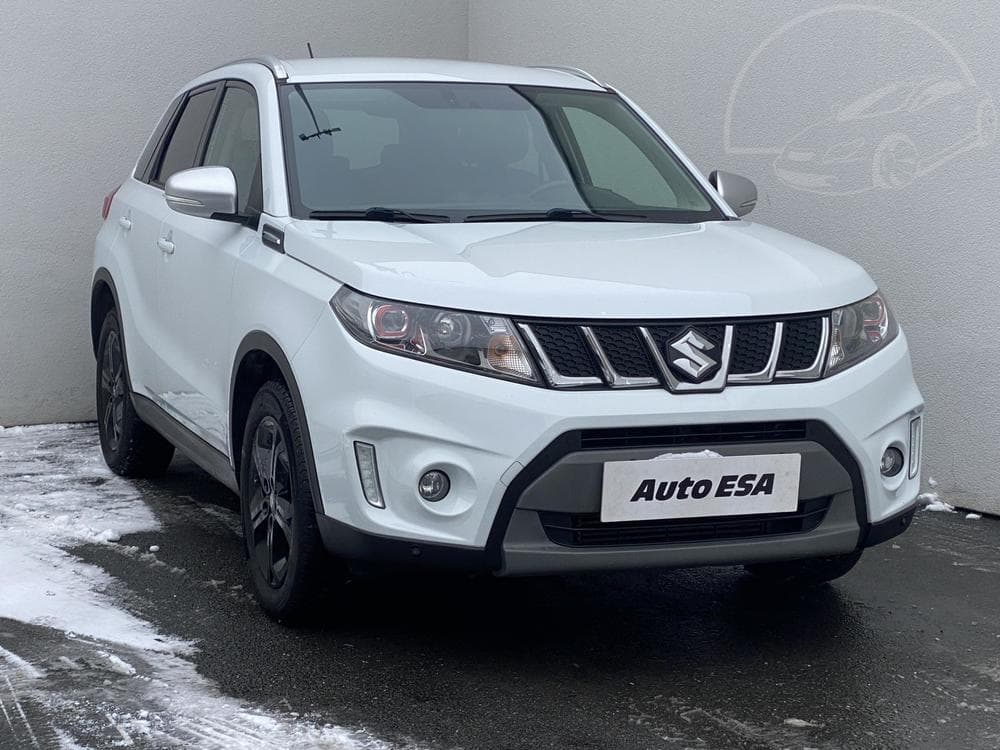 Suzuki Vitara 1.4 T 1.maj Serv.kniha
