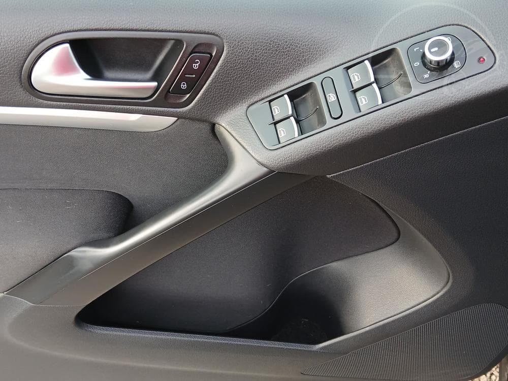 2011 Volkswagen TIGUAN - 51