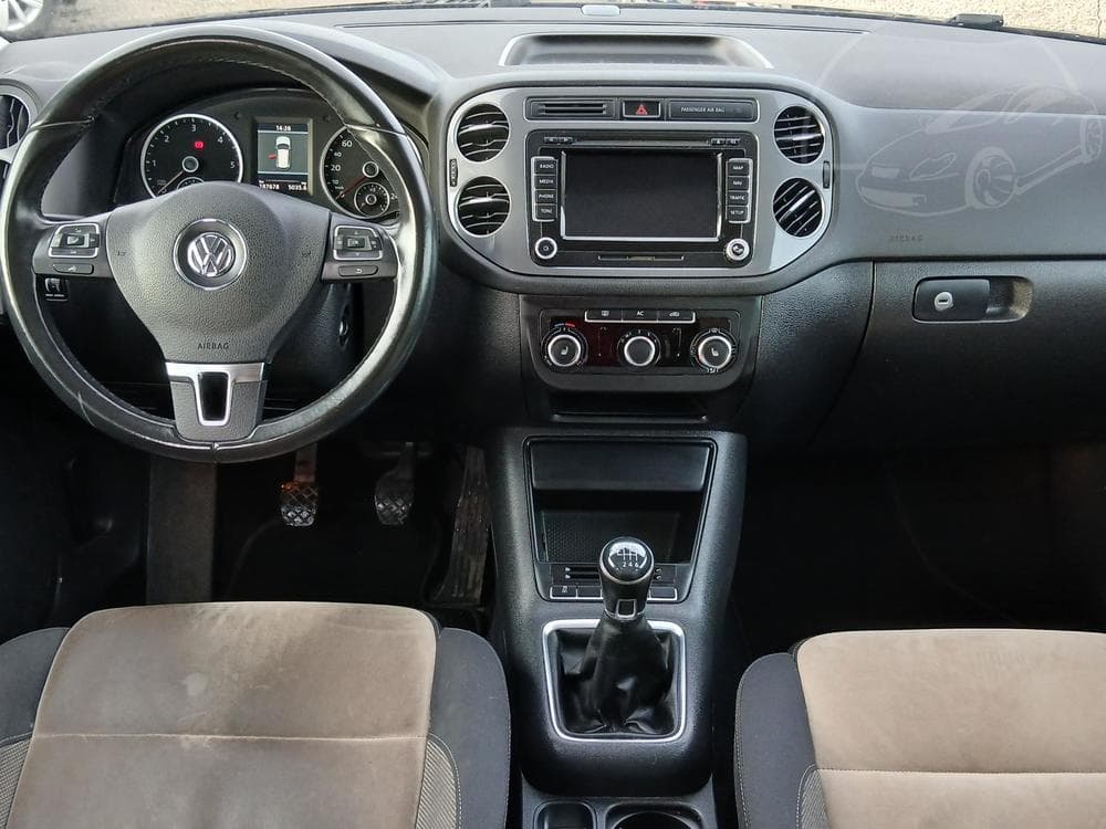 2011 Volkswagen TIGUAN - 36